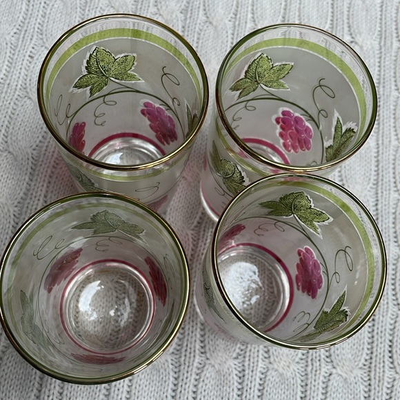VTG 4 Frosted Libbey Grape & Leaf Drinking Glasses Tumblers Gold Rim Normal wear - Picture 8 of 9